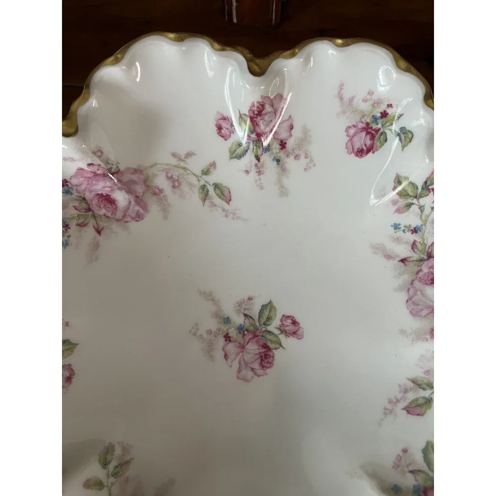 Haviland Limoges Porcelain Scalloped Bowl - Big Pink Roses Schleiger 257C/257-3
